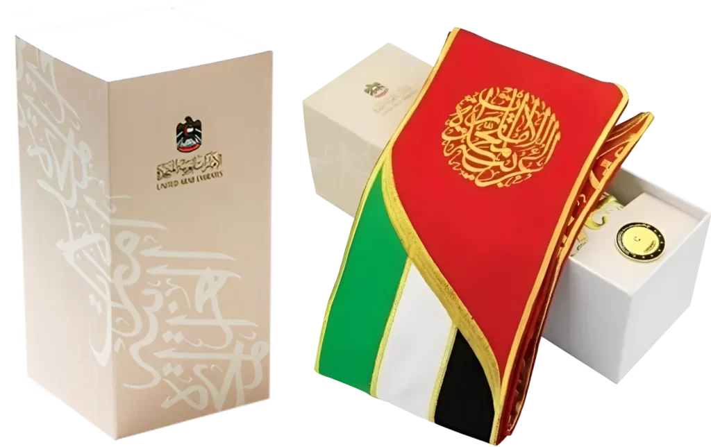 National day gift set scarf with badge